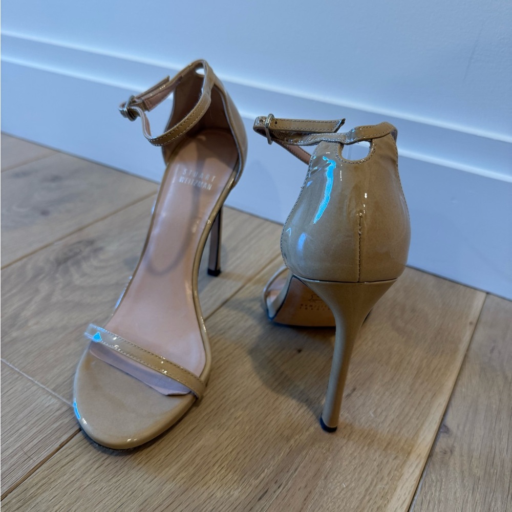 Stuart Weitzman Patent Leather High Heel - Nude